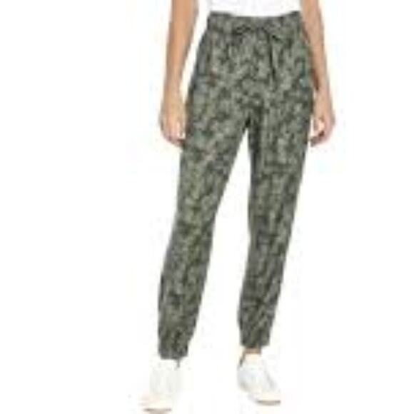 ORVIS LADIES TENCEL WOMEN DIGITAL CAMO GREEN BLACK JOGGERS SIZE MEDIUM BRAND NEW - Picture 1 of 8